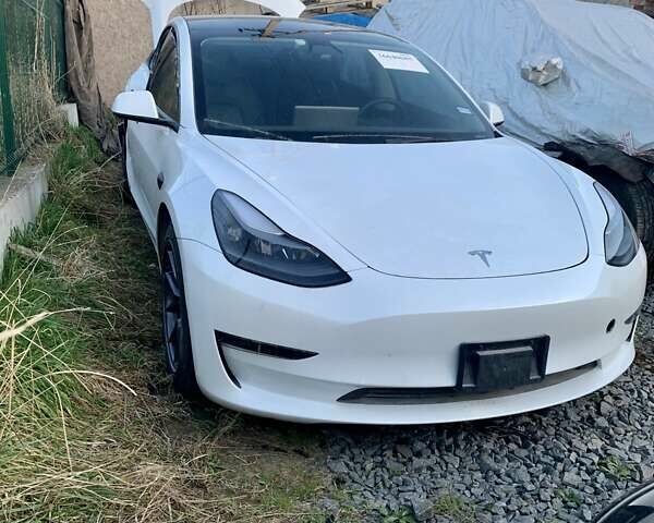 Белый Тесла Модель 3, объемом двигателя 0 л и пробегом 27 тыс. км за 19750 $, фото 13 на Automoto.ua