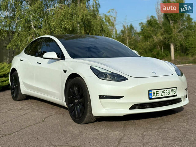 Белый Тесла Модель 3, объемом двигателя 0 л и пробегом 67 тыс. км за 22000 $, фото 5 на Automoto.ua