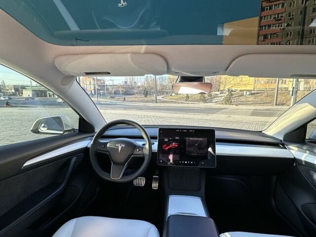 Білий Тесла Модель 3, об'ємом двигуна 0 л та пробігом 71 тис. км за 23600 $, фото 15 на Automoto.ua