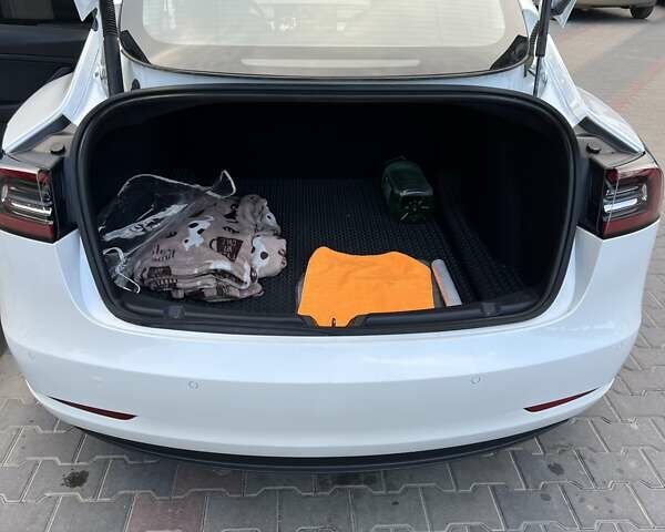 Белый Тесла Модель 3, объемом двигателя 0 л и пробегом 164 тыс. км за 18400 $, фото 9 на Automoto.ua