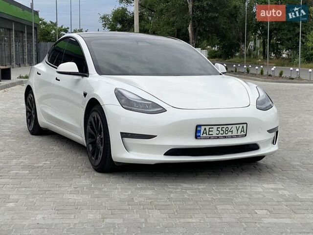 Білий Тесла Модель 3, об'ємом двигуна 0 л та пробігом 91 тис. км за 18500 $, фото 14 на Automoto.ua