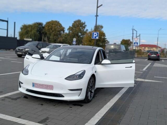 Тесла Модель 3 2021 в Луцке на Automoto.ua Белый Тесла Модель 3, объемом двигателя 0 л и пробегом 170 тыс. км за 17000 $, фото 17 на Automoto.ua