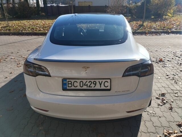 Белый Тесла Модель 3, объемом двигателя 0 л и пробегом 164 тыс. км за 19900 $, фото 4 на Automoto.ua