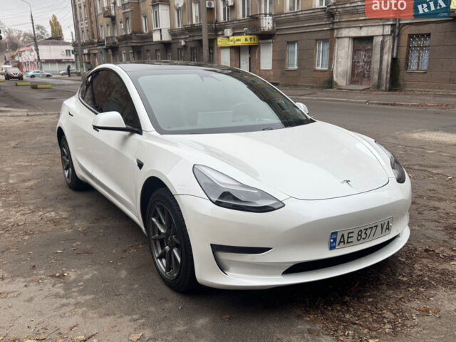 Білий Тесла Модель 3, об'ємом двигуна 0 л та пробігом 82 тис. км за 19000 $, фото 8 на Automoto.ua