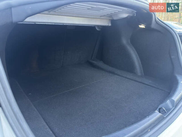 Белый Тесла Модель 3, объемом двигателя 0 л и пробегом 117 тыс. км за 19899 $, фото 21 на Automoto.ua