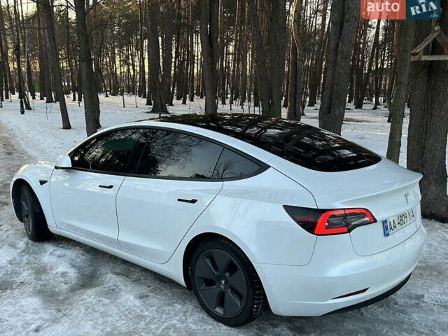 Белый Тесла Модель 3, объемом двигателя 0 л и пробегом 59 тыс. км за 18700 $, фото 3 на Automoto.ua