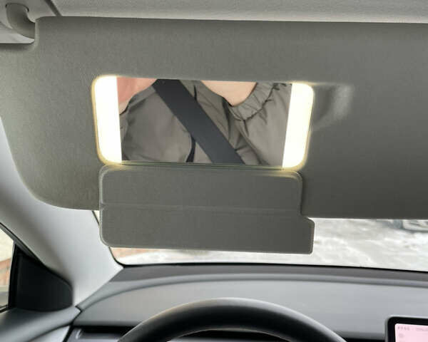 Белый Тесла Модель 3, объемом двигателя 0 л и пробегом 145 тыс. км за 20500 $, фото 28 на Automoto.ua