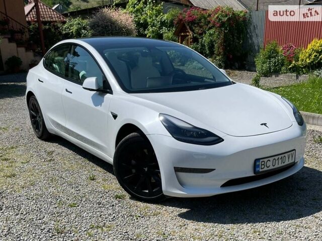 Білий Тесла Модель 3, об'ємом двигуна 0 л та пробігом 69 тис. км за 22500 $, фото 19 на Automoto.ua