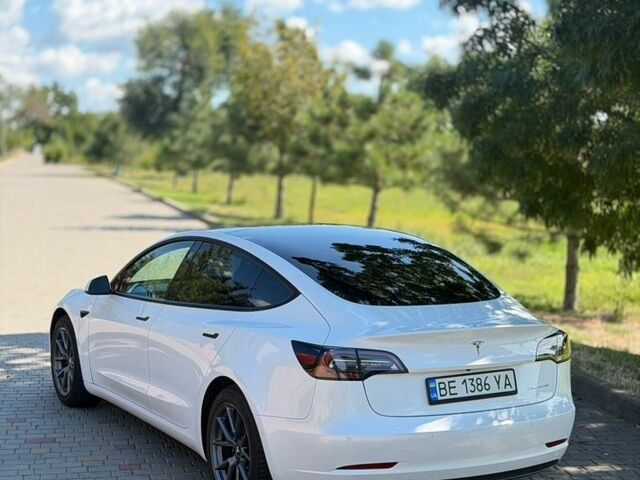Білий Тесла Модель 3, об'ємом двигуна 0 л та пробігом 176 тис. км за 20500 $, фото 7 на Automoto.ua