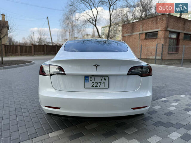 Белый Тесла Модель 3, объемом двигателя 0 л и пробегом 37 тыс. км за 19999 $, фото 41 на Automoto.ua