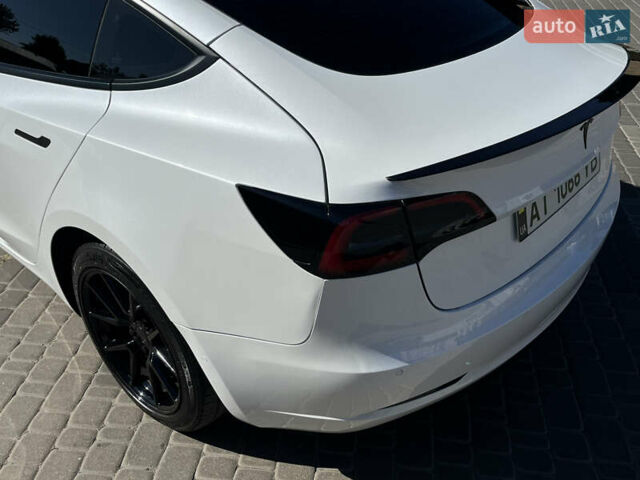 Белый Тесла Модель 3, объемом двигателя 0 л и пробегом 39 тыс. км за 21100 $, фото 7 на Automoto.ua