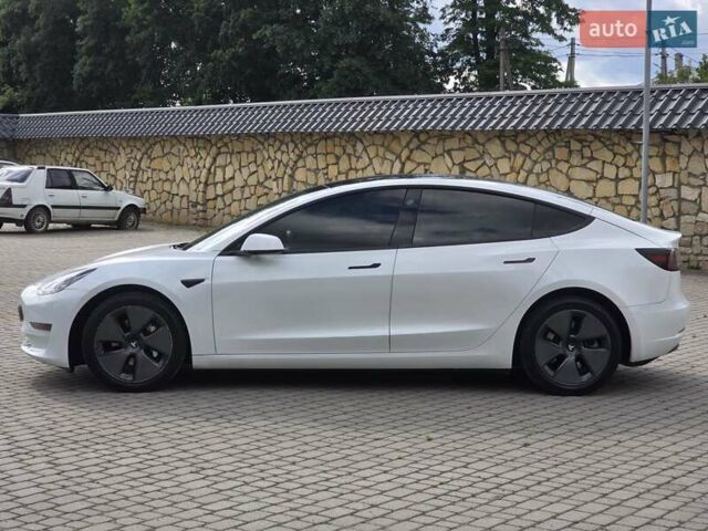 Білий Тесла Модель 3, об'ємом двигуна 0 л та пробігом 91 тис. км за 22999 $, фото 13 на Automoto.ua