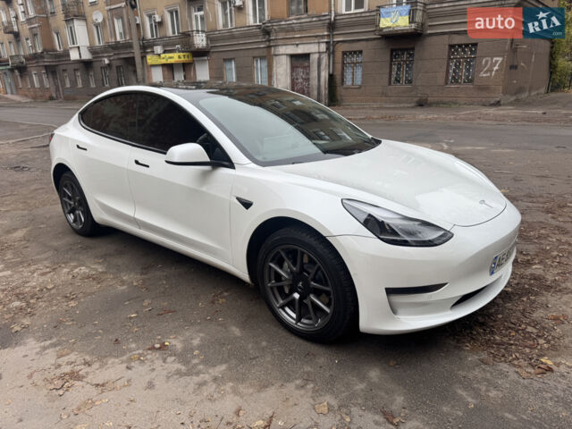 Білий Тесла Модель 3, об'ємом двигуна 0 л та пробігом 82 тис. км за 19000 $, фото 7 на Automoto.ua