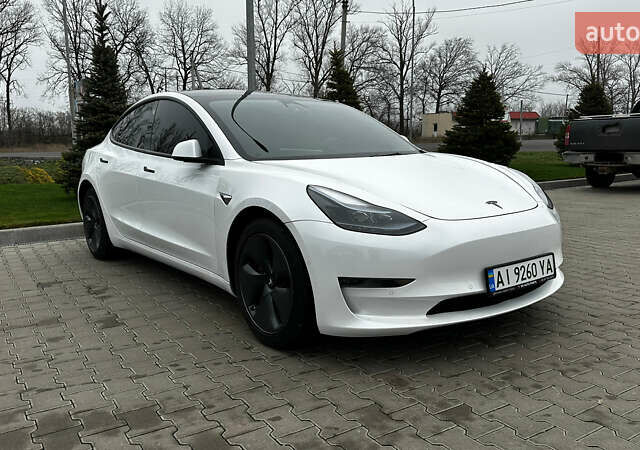 Белый Тесла Модель 3, объемом двигателя 0 л и пробегом 367 тыс. км за 15000 $, фото 1 на Automoto.ua