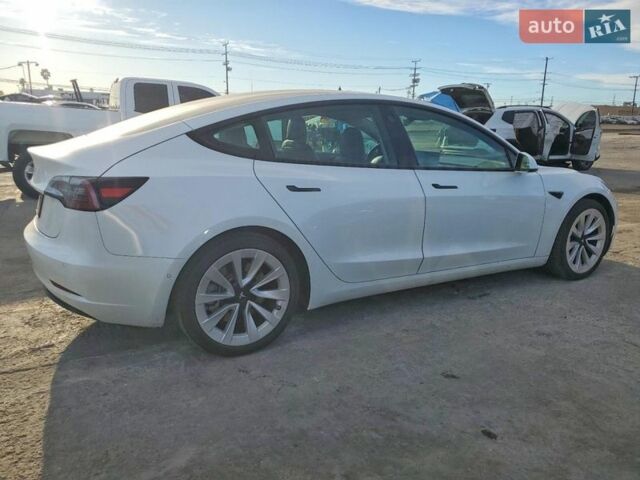 Белый Тесла Модель 3, объемом двигателя 0 л и пробегом 82 тыс. км за 4000 $, фото 2 на Automoto.ua