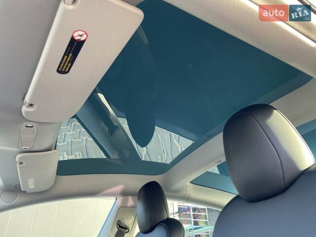 Белый Тесла Модель 3, объемом двигателя 0 л и пробегом 37 тыс. км за 22999 $, фото 26 на Automoto.ua