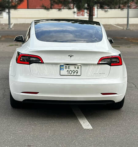 Белый Тесла Модель 3, объемом двигателя 0 л и пробегом 27 тыс. км за 24000 $, фото 9 на Automoto.ua