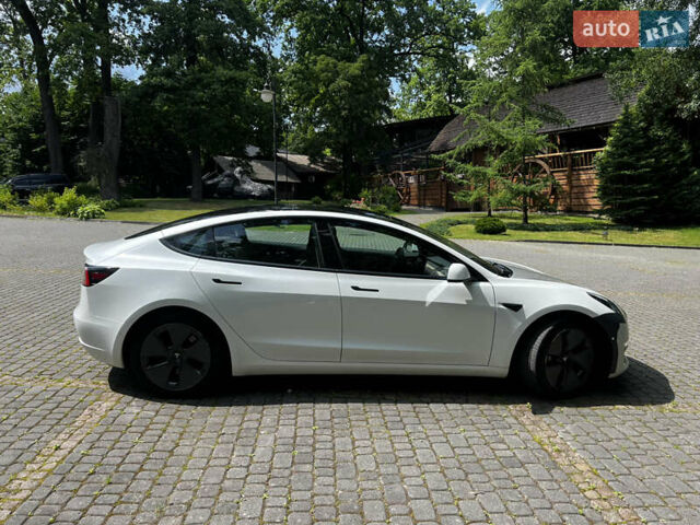 Білий Тесла Модель 3, об'ємом двигуна 0 л та пробігом 196 тис. км за 15400 $, фото 4 на Automoto.ua