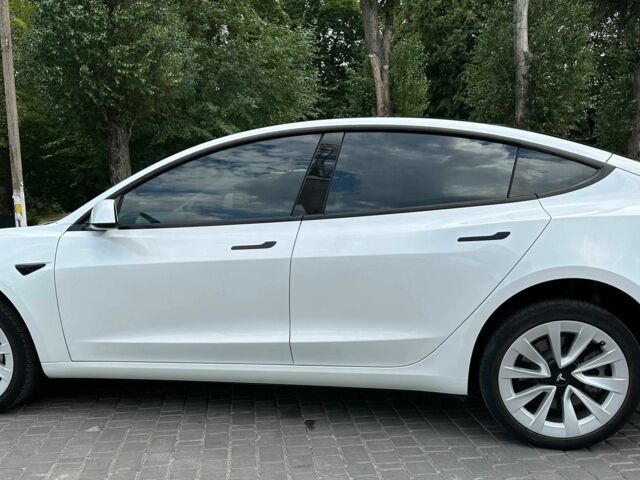 Белый Тесла Модель 3, объемом двигателя 0 л и пробегом 36 тыс. км за 22500 $, фото 10 на Automoto.ua