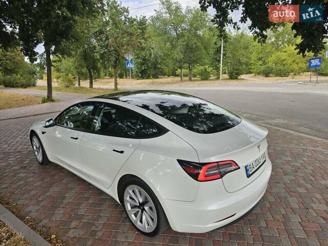 Тесла Модель 3 2021 в Кропивницком (Кировограде) на Automoto.ua Белый Тесла Модель 3, объемом двигателя 0 л и пробегом 20 тыс. км за 29500 $, фото 10 на Automoto.ua