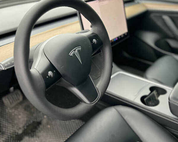 Белый Тесла Модель 3, объемом двигателя 0 л и пробегом 60 тыс. км за 15700 $, фото 6 на Automoto.ua