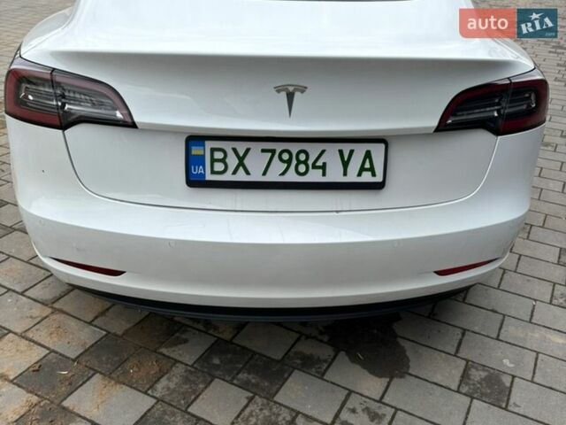 Белый Тесла Модель 3, объемом двигателя 0 л и пробегом 92 тыс. км за 19000 $, фото 4 на Automoto.ua