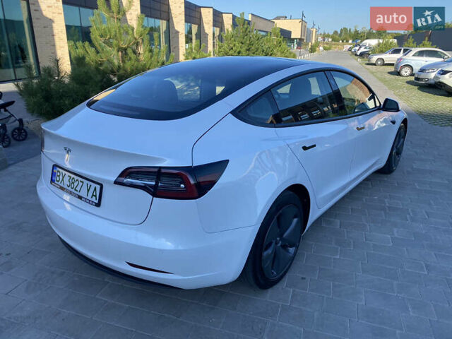 Белый Тесла Модель 3, объемом двигателя 0 л и пробегом 80 тыс. км за 18800 $, фото 2 на Automoto.ua