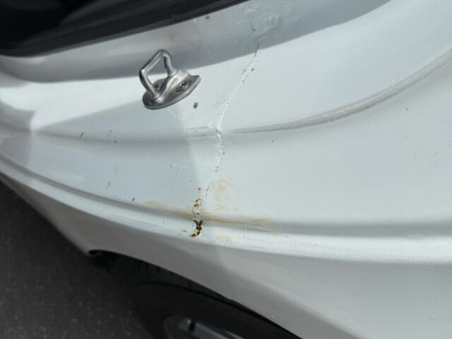 Белый Тесла Модель 3, объемом двигателя 0 л и пробегом 217 тыс. км за 15000 $, фото 10 на Automoto.ua