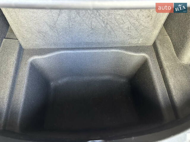 Белый Тесла Модель 3, объемом двигателя 0 л и пробегом 55 тыс. км за 18999 $, фото 19 на Automoto.ua