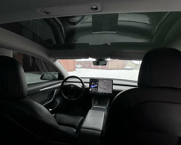 Білий Тесла Модель 3, об'ємом двигуна 0 л та пробігом 119 тис. км за 24999 $, фото 6 на Automoto.ua