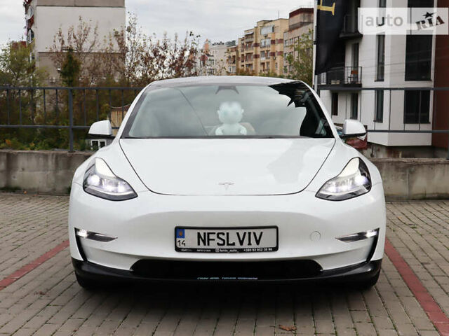 Белый Тесла Модель 3, объемом двигателя 0 л и пробегом 35 тыс. км за 21000 $, фото 59 на Automoto.ua
