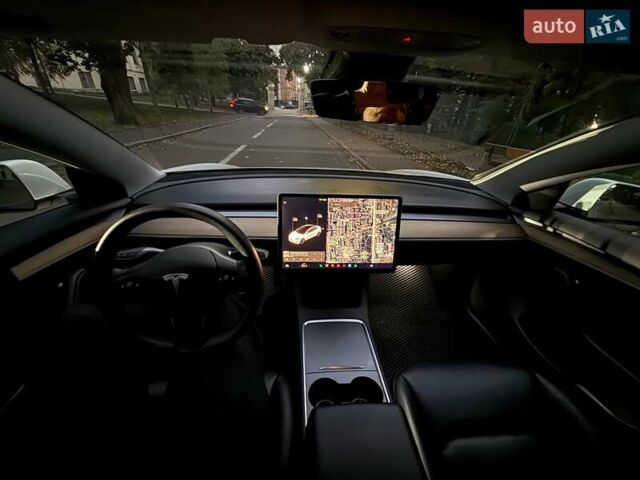 Тесла Модель 3 2021 у Києві на Automoto.ua Білий Тесла Модель 3, об'ємом двигуна 0 л та пробігом 105 тис. км за 19500 $, фото 19 на Automoto.ua