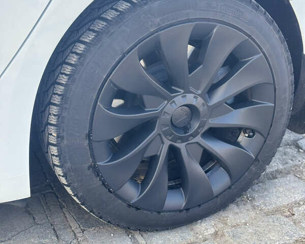 Білий Тесла Модель 3, об'ємом двигуна 0 л та пробігом 106 тис. км за 18900 $, фото 41 на Automoto.ua