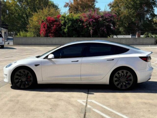 Білий Тесла Модель 3, об'ємом двигуна 0 л та пробігом 10 тис. км за 9400 $, фото 3 на Automoto.ua