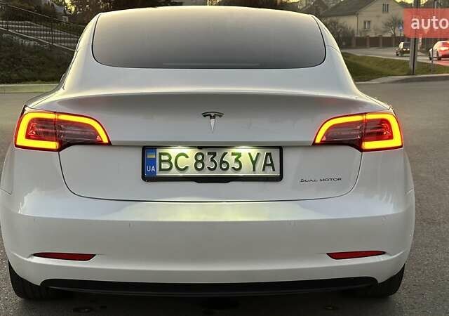 Білий Тесла Модель 3, об'ємом двигуна 0 л та пробігом 35 тис. км за 21999 $, фото 19 на Automoto.ua