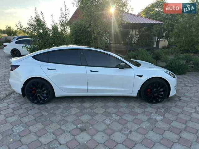 Тесла Модель 3 2021 у Южноукраинске на Automoto.ua Білий Тесла Модель 3, об'ємом двигуна 0 л та пробігом 115 тис. км за 21900 $, фото 8 на Automoto.ua