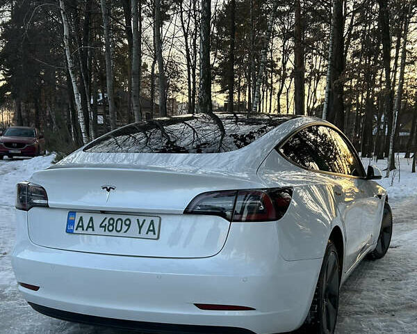 Белый Тесла Модель 3, объемом двигателя 0 л и пробегом 59 тыс. км за 18700 $, фото 2 на Automoto.ua