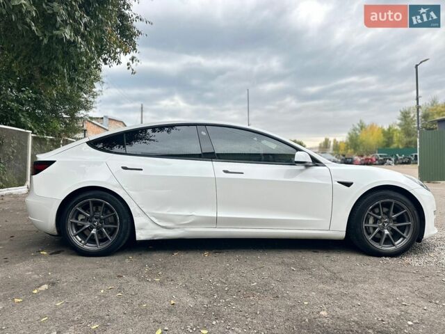Білий Тесла Модель 3, об'ємом двигуна 0 л та пробігом 200 тис. км за 18000 $, фото 8 на Automoto.ua