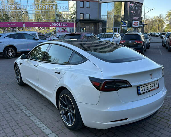 Белый Тесла Модель 3, объемом двигателя 0 л и пробегом 86 тыс. км за 21800 $, фото 12 на Automoto.ua