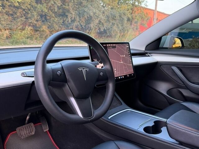 Білий Тесла Модель 3, об'ємом двигуна 0 л та пробігом 9 тис. км за 22500 $, фото 5 на Automoto.ua
