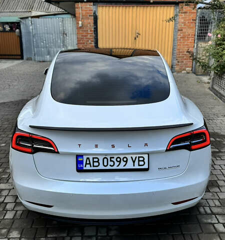 Белый Тесла Модель 3, объемом двигателя 0 л и пробегом 90 тыс. км за 22000 $, фото 6 на Automoto.ua