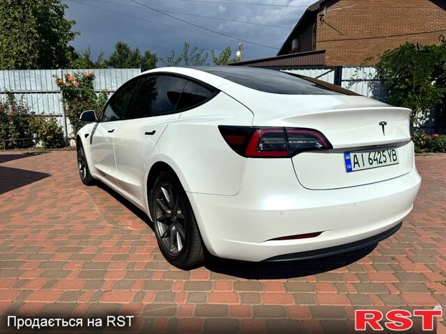 Білий Тесла Модель 3, об'ємом двигуна 0 л та пробігом 180 тис. км за 16500 $, фото 5 на Automoto.ua