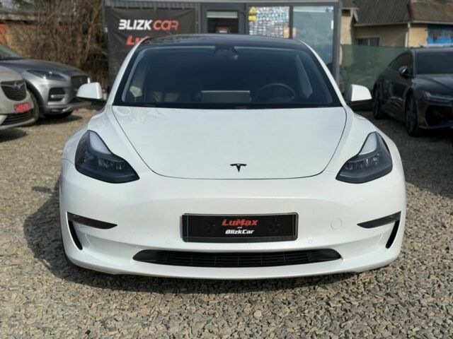 Білий Тесла Модель 3, об'ємом двигуна 0 л та пробігом 108 тис. км за 21999 $, фото 5 на Automoto.ua