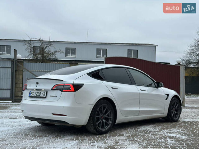 Білий Тесла Модель 3, об'ємом двигуна 0 л та пробігом 181 тис. км за 13500 $, фото 4 на Automoto.ua