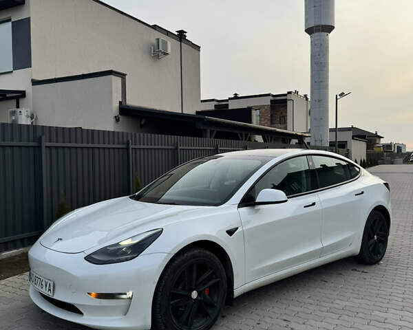 Белый Тесла Модель 3, объемом двигателя 0 л и пробегом 230 тыс. км за 18300 $, фото 1 на Automoto.ua
