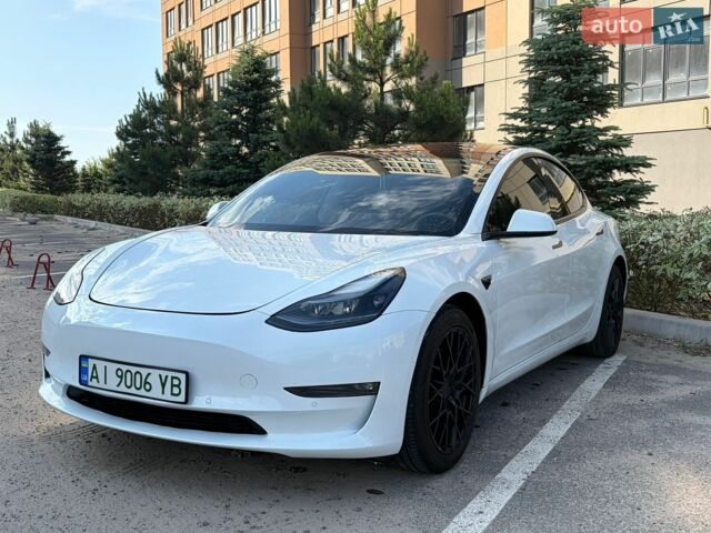 Белый Тесла Модель 3, объемом двигателя 0 л и пробегом 130 тыс. км за 19900 $, фото 1 на Automoto.ua