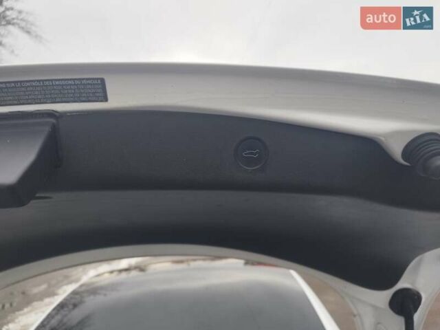 Білий Тесла Модель 3, об'ємом двигуна 0 л та пробігом 79 тис. км за 16200 $, фото 22 на Automoto.ua