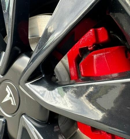 Белый Тесла Модель 3, объемом двигателя 0 л и пробегом 95 тыс. км за 20000 $, фото 21 на Automoto.ua