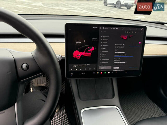Білий Тесла Модель 3, об'ємом двигуна 0 л та пробігом 126 тис. км за 20000 $, фото 10 на Automoto.ua