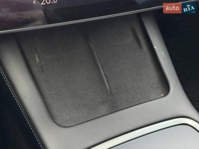 Белый Тесла Модель 3, объемом двигателя 0 л и пробегом 87 тыс. км за 20900 $, фото 49 на Automoto.ua